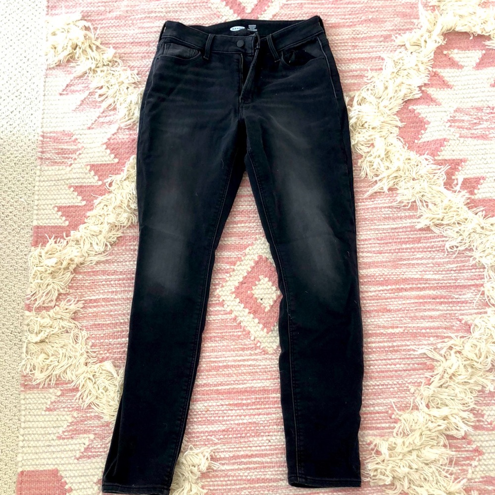 Black skinny jeans